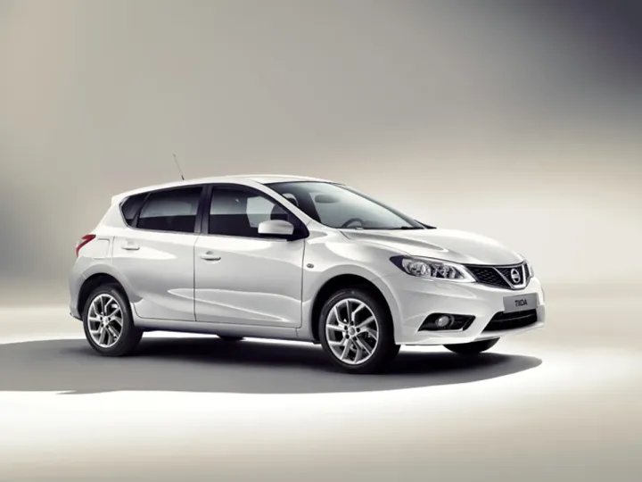 Nissan представил новую Tiida для России