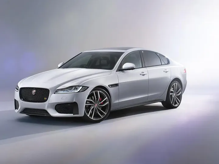 Jaguar представил новый XF