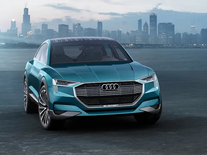 Audi представила электрическое купе-кроссовер e-tron Quattro