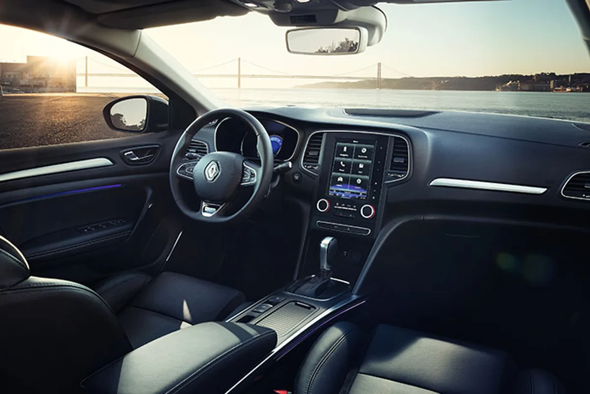 Renault представила седан Megane