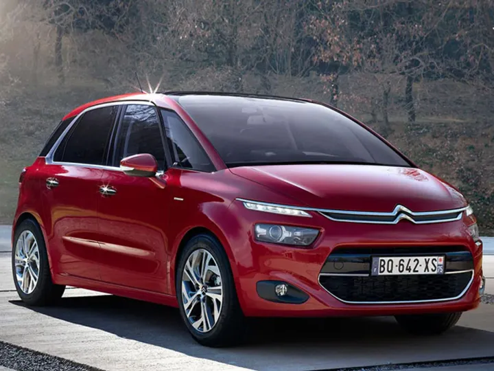 Citroen C4: технологичен и комфортен