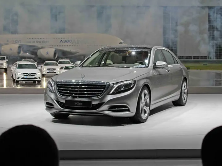 Mercedes-Benz S-класса: король вернулся