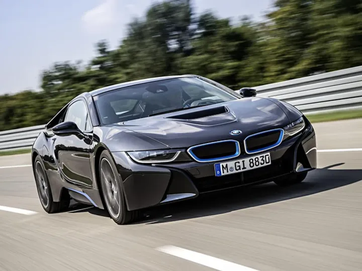 BMW i8 в деталях