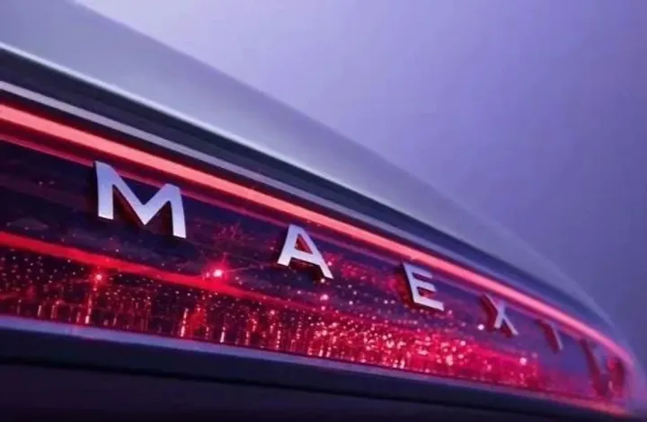 JAC и Huawei представили «убийцу» Maybach: седан сняли на фото