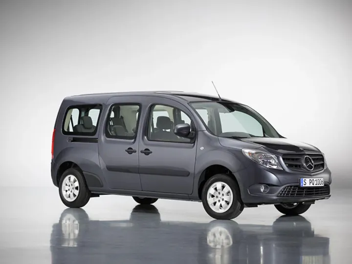 Mercedes представил семиместный Citan