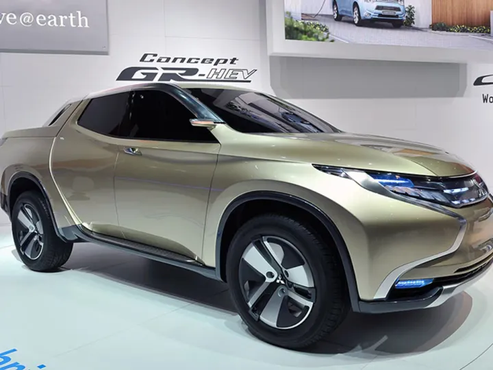 Fiat будет продавать пикапы Mitsubishi L200