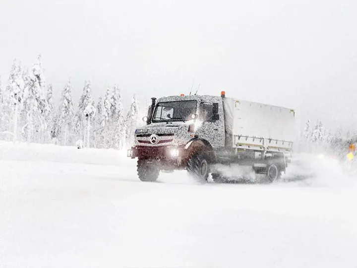 «Тяжеловесы» Mercedes замечены в Финляндии