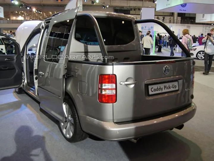Volkswagen Caddy превратили в пикап