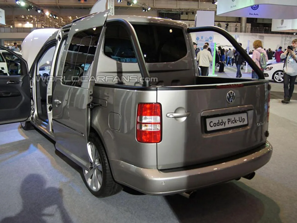 Volkswagen Caddy превратили в пикап