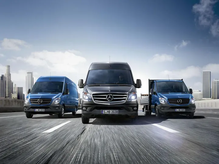 Mercedes-Benz представил обновленный Sprinter