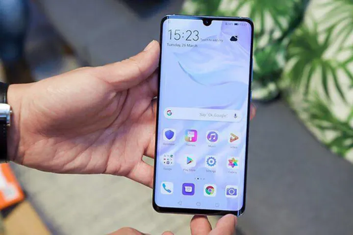 Прошла презентация трех смартфонов Huawei по цене от 78 тысяч рублей