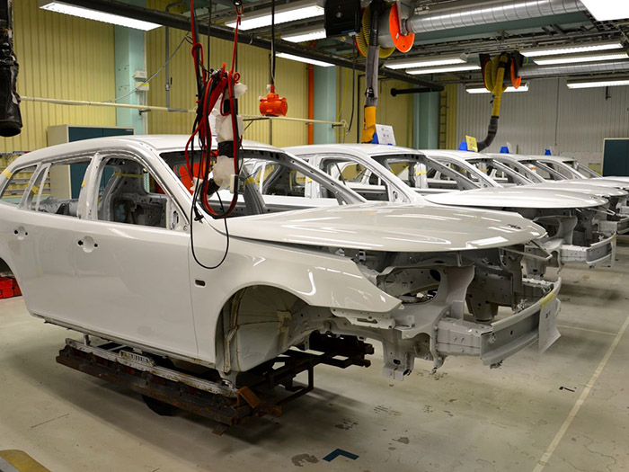 Saab возобновляет производство