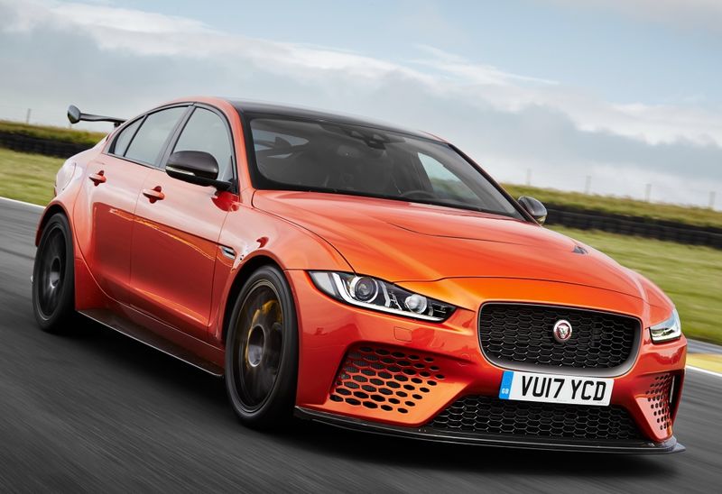 Jaguar выпустил самый быстрый седан в своей истории