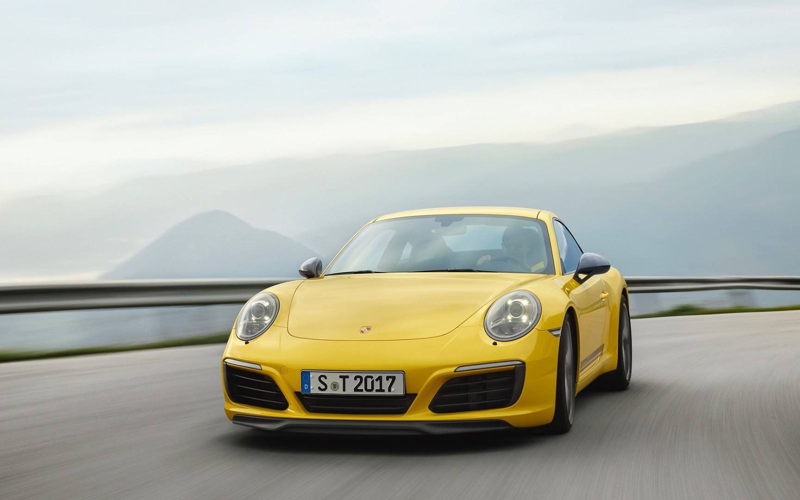 Porsche анонсировала новую линейку спорткаров 911 с индексом T