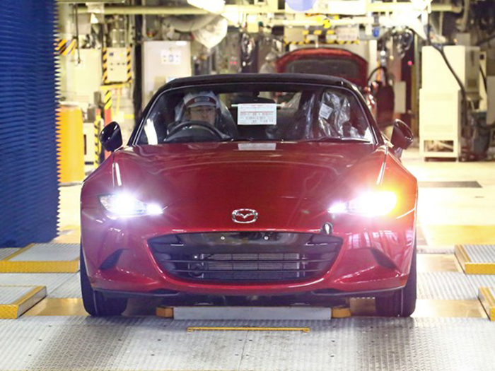 Mazda начала производство родстера MX-5