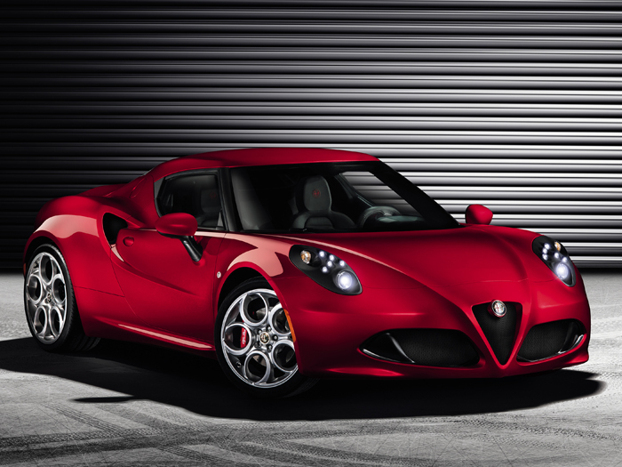 Alfa Romeo 4C: наконец-то официально!