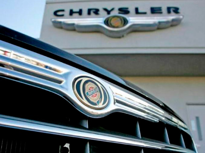 Chrysler вновь отзывает автомобили