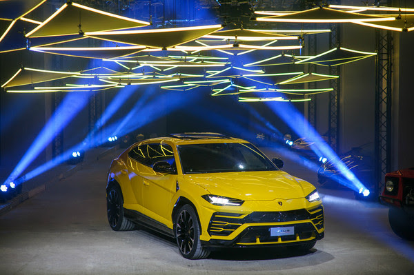 В Москве состоялась российская премьера Lamborghini SSUV Urus