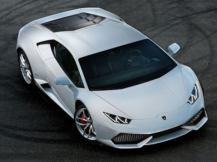 У Lamborghini Huracan появится заднеприводная версия