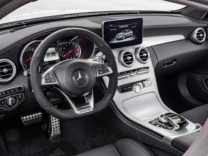 Представлено купе Mercedes-AMG C43