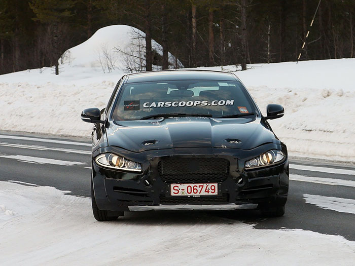 Jaguar начал испытания преемника X-Type
