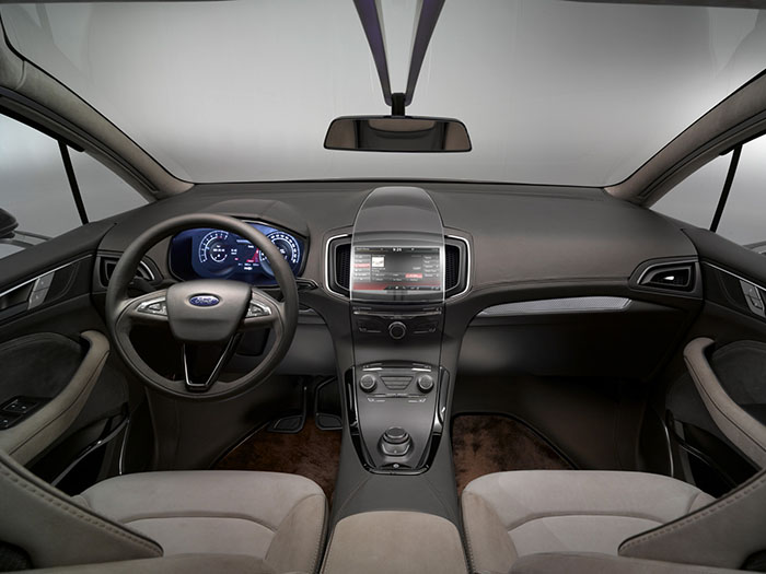 Ford S-Max: новое лицо и технологии