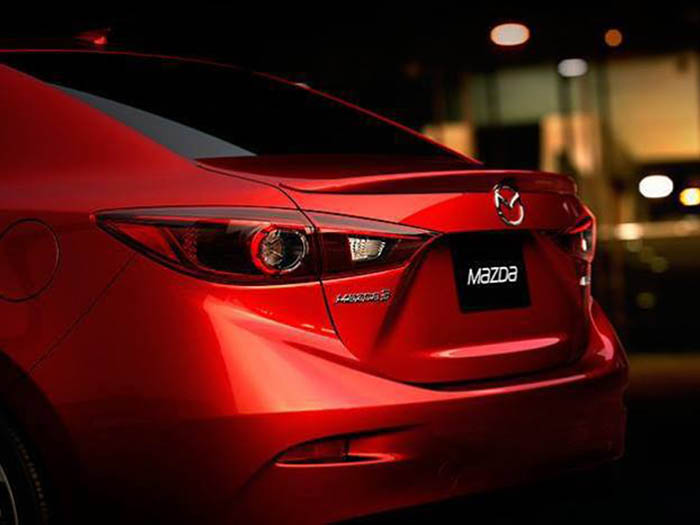 Седан Mazda3 показали в сети