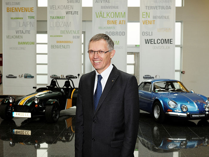 Главный операционный директор Renault покинул компанию