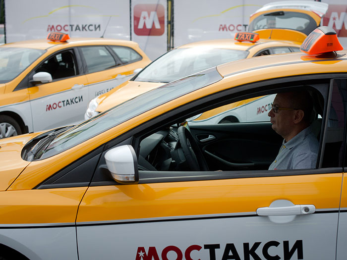 В Москве придумали новые требования для таксистов
