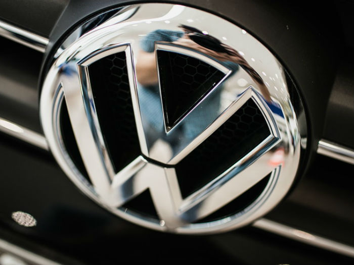 Volkswagen напомнил российским дилерам о запрете продаж автомобилей в Крыму