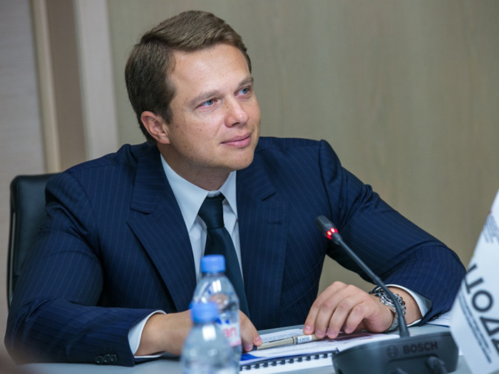 В Госдуме потребовали отставки Максима Ликсутова