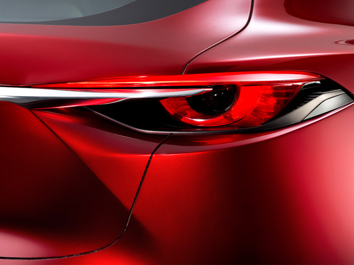 Mazda рассекретила компактный кроссовер