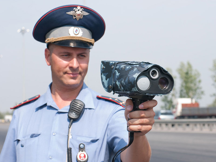 МВД разъяснило запрет на использование ГИБДД ручных радаров