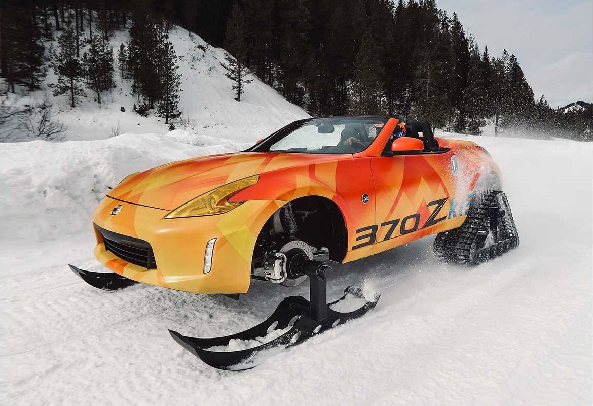 Nissan превратил кабриолет в снегоход