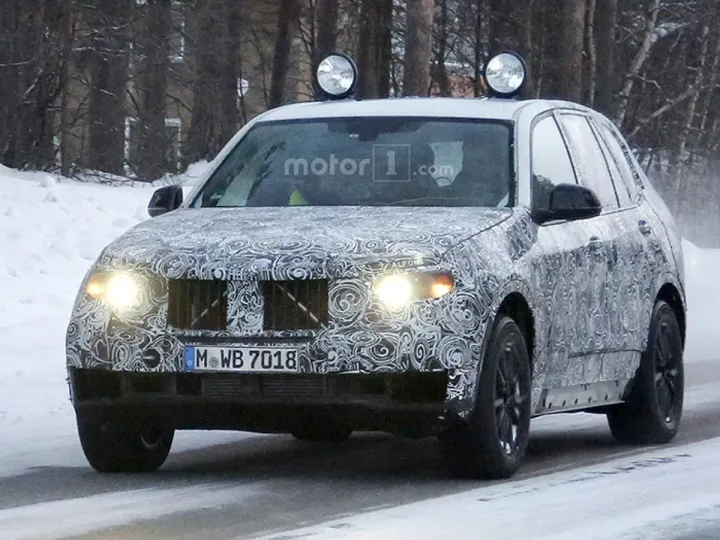 BMW начала тесты нового X5