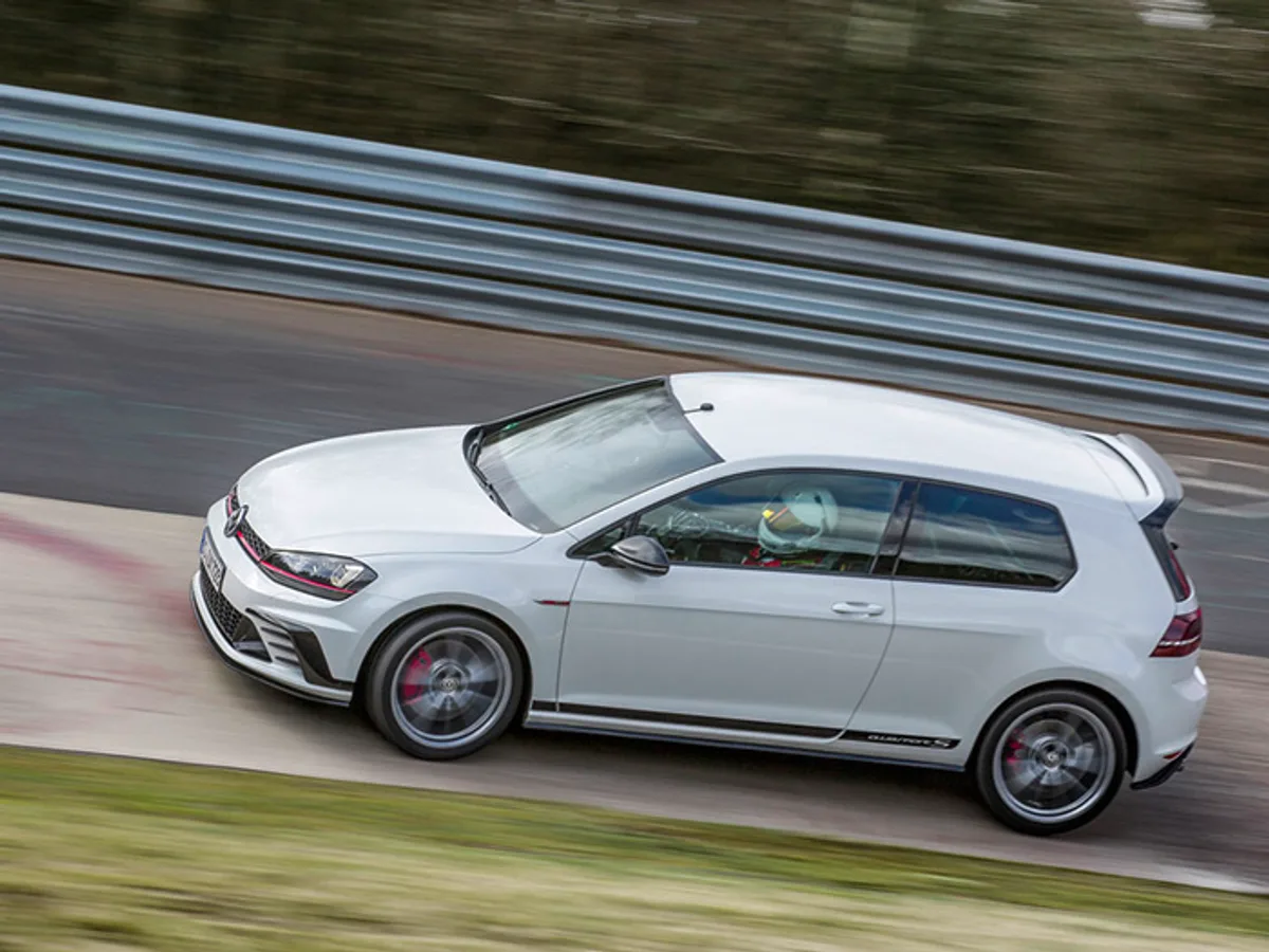 Volkswagen Golf побил рекорд Нордшляйфе