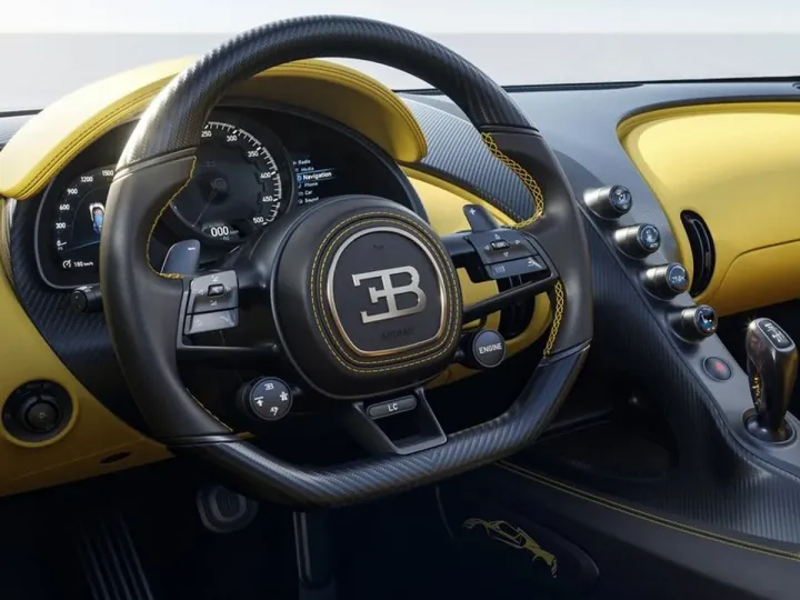 Bugatti Bolide: автомобиль будущего и азарт скорости