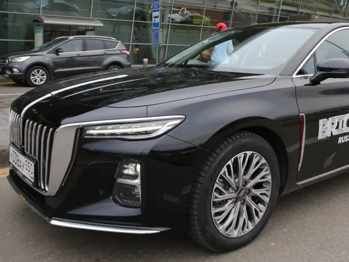 НАПИ: за 5 лет владение Hongqi H9 обойдется в 3,9 млн рублей