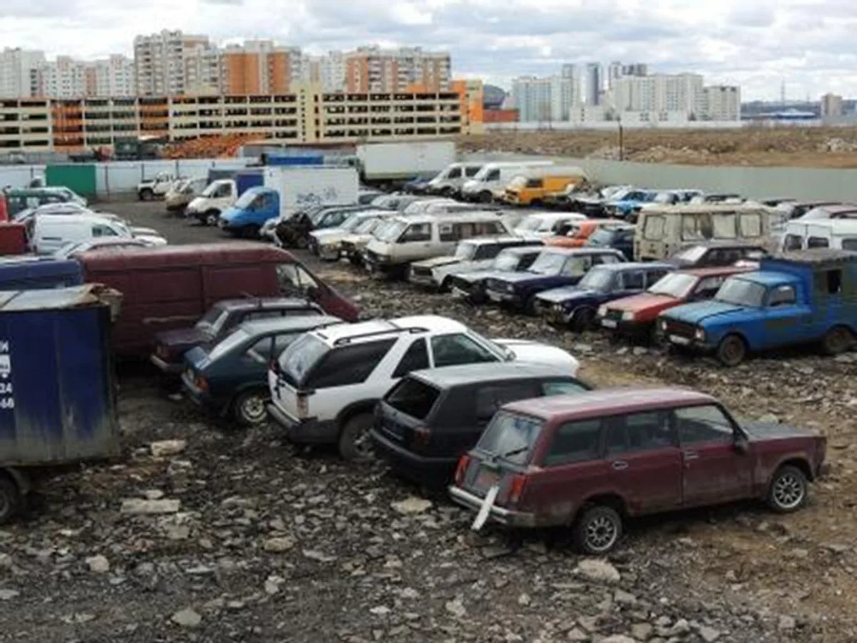 C начала года в Москве утилизировали 200 бесхозных автомобилей
