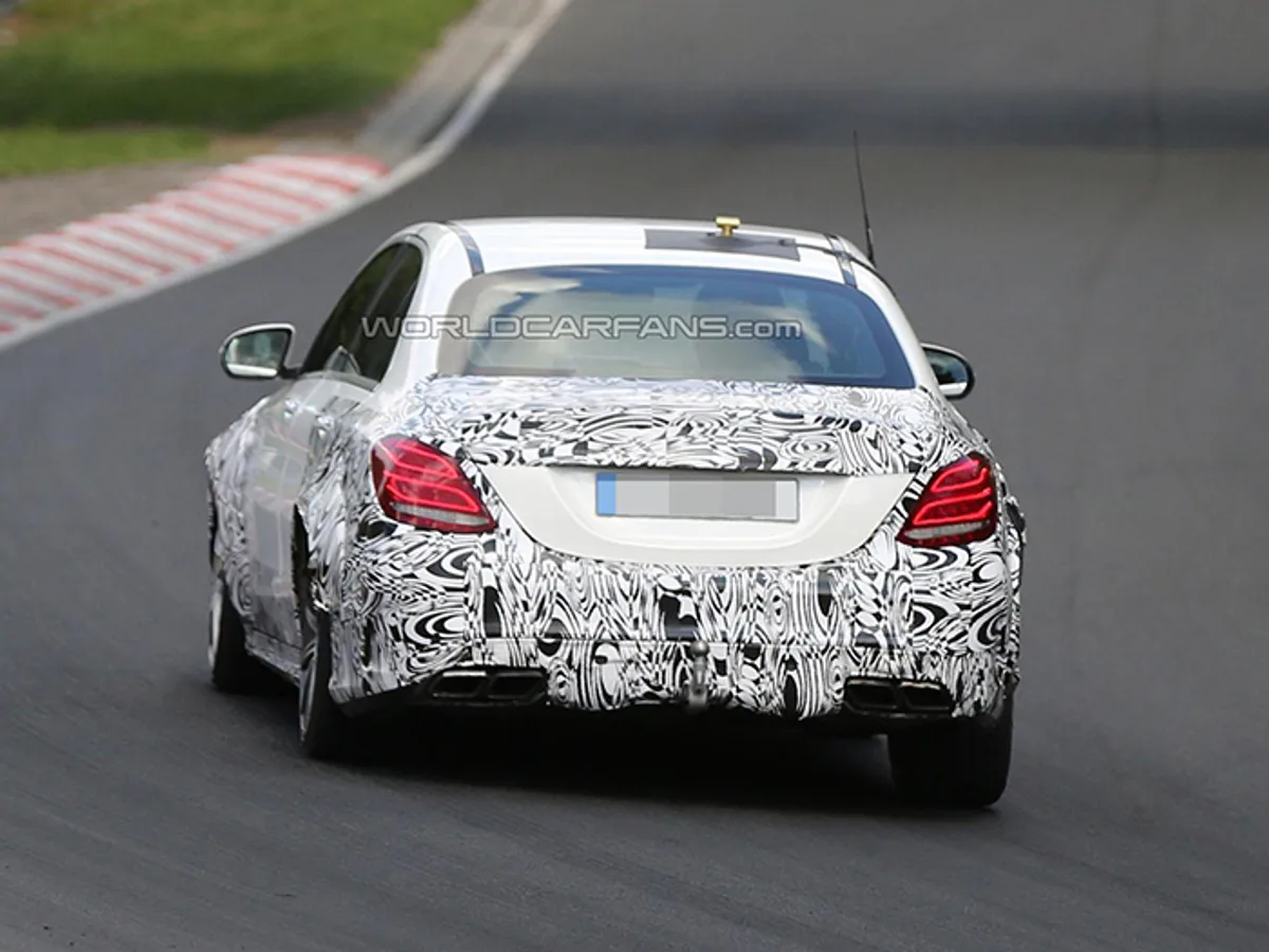 Mercedes E63 AMG получит двигатель AMG GT