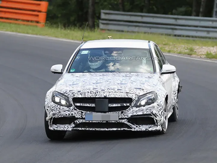 Mercedes E63 AMG получит двигатель AMG GT