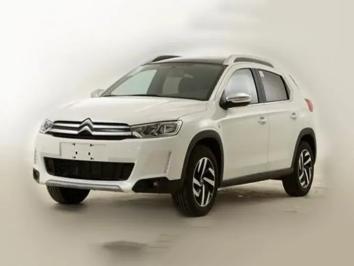 Компактный кроссовер Citroen полностью рассекрчен