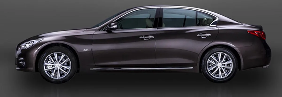 Infiniti Q50 Long Infiniti растянула Q50 для Китая