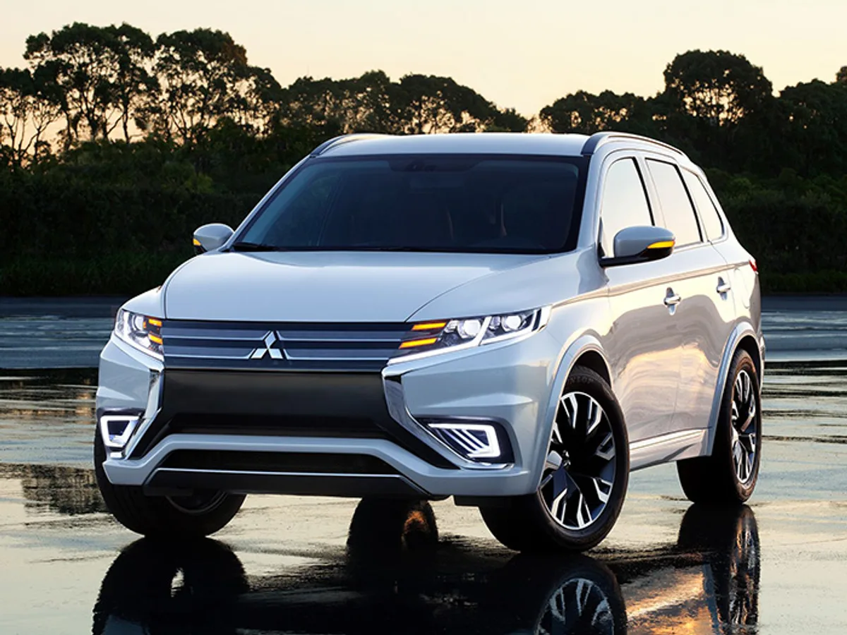Mitsubishi рассекретила новый Outlander