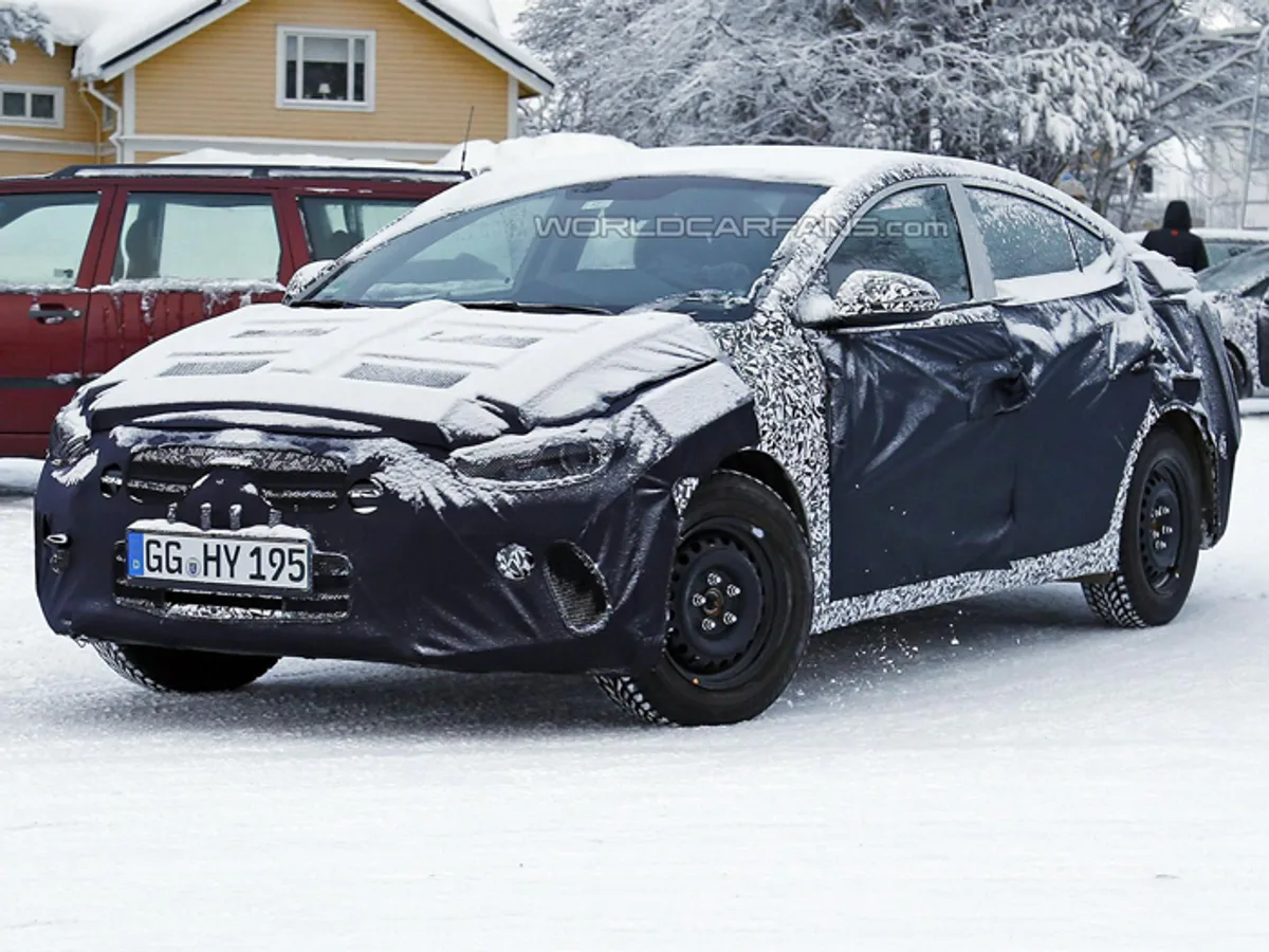 Новую Hyundai Elantra представят до конца года