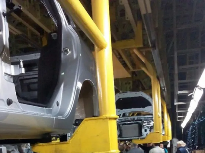АВТОВАЗ принес 182 млн евро убытков группе Renault