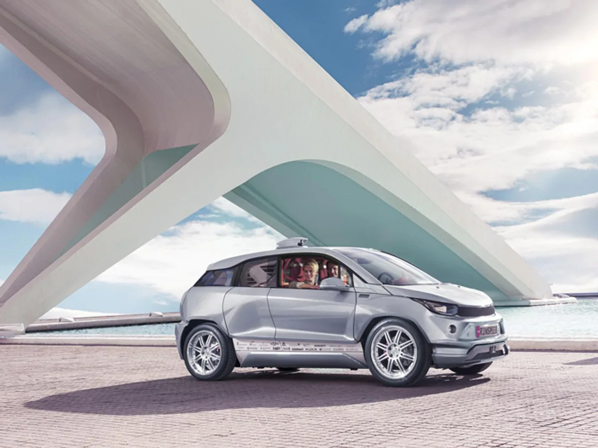 Rinspeed Budii 0116022015.jpg Rinspeed превратил BMW i3 автомобиль будущего