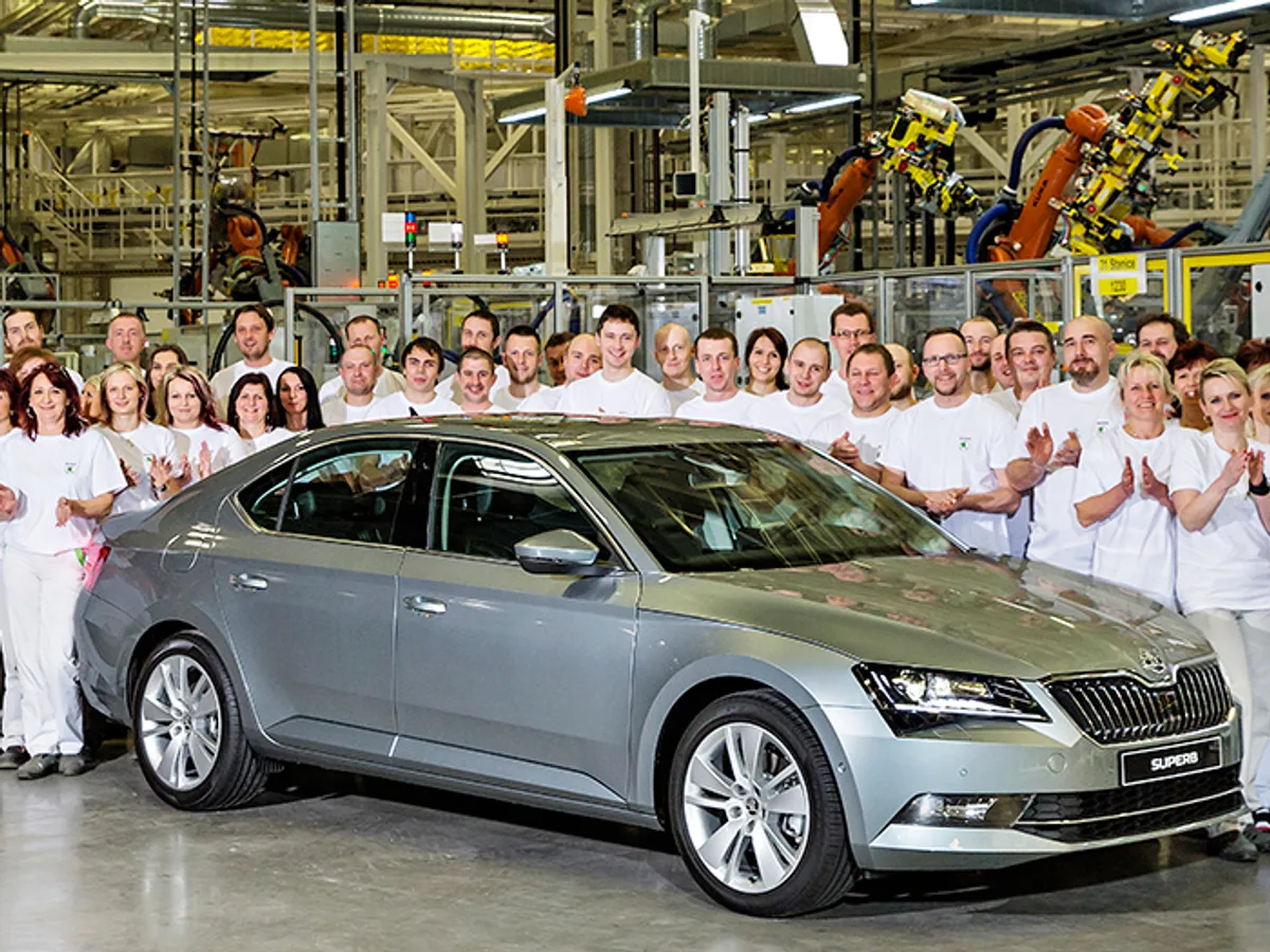 Skoda приступила к производству нового Superb