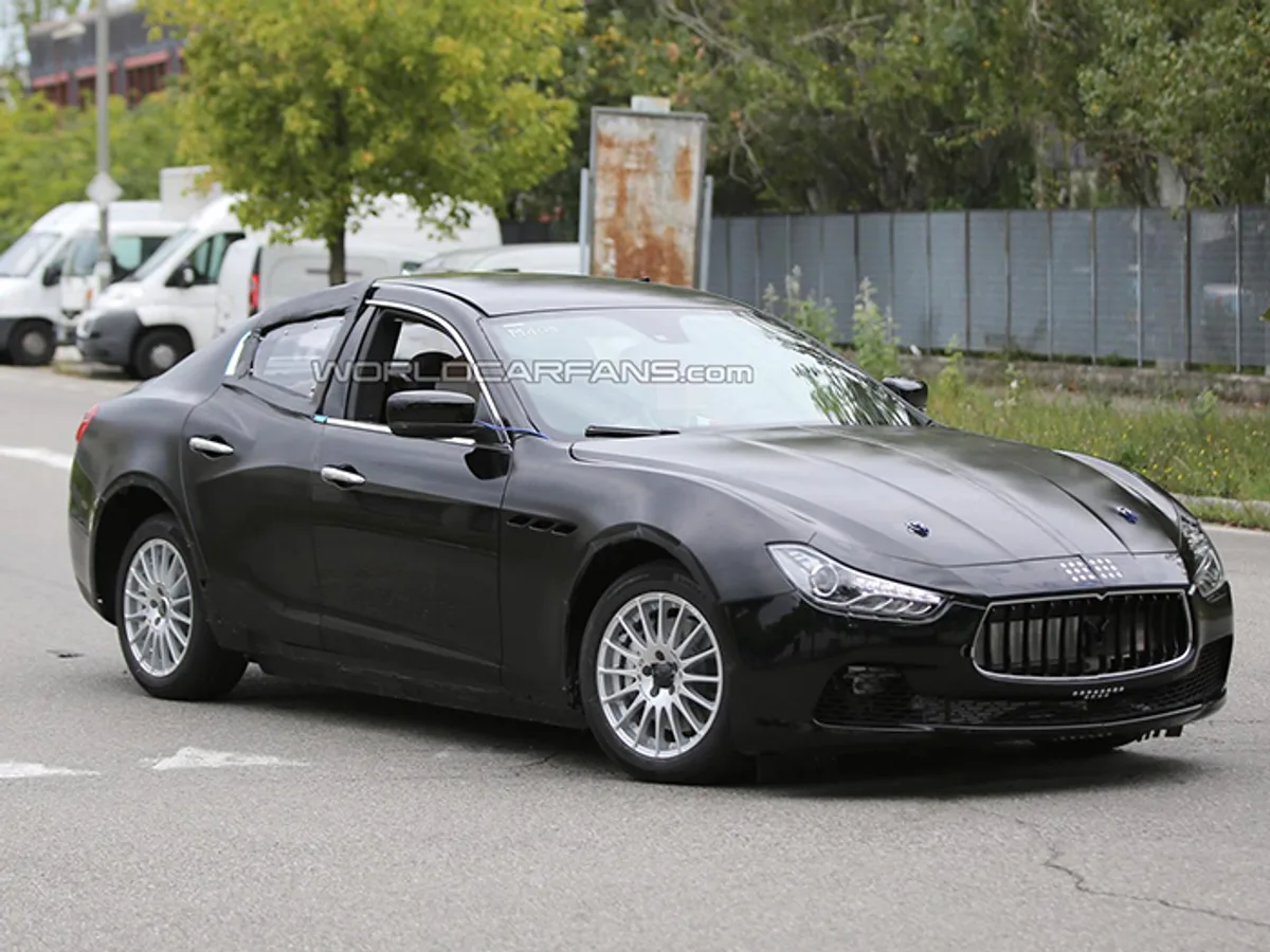 Alfa Romeo представит летом конкурента BMW 3-Series 