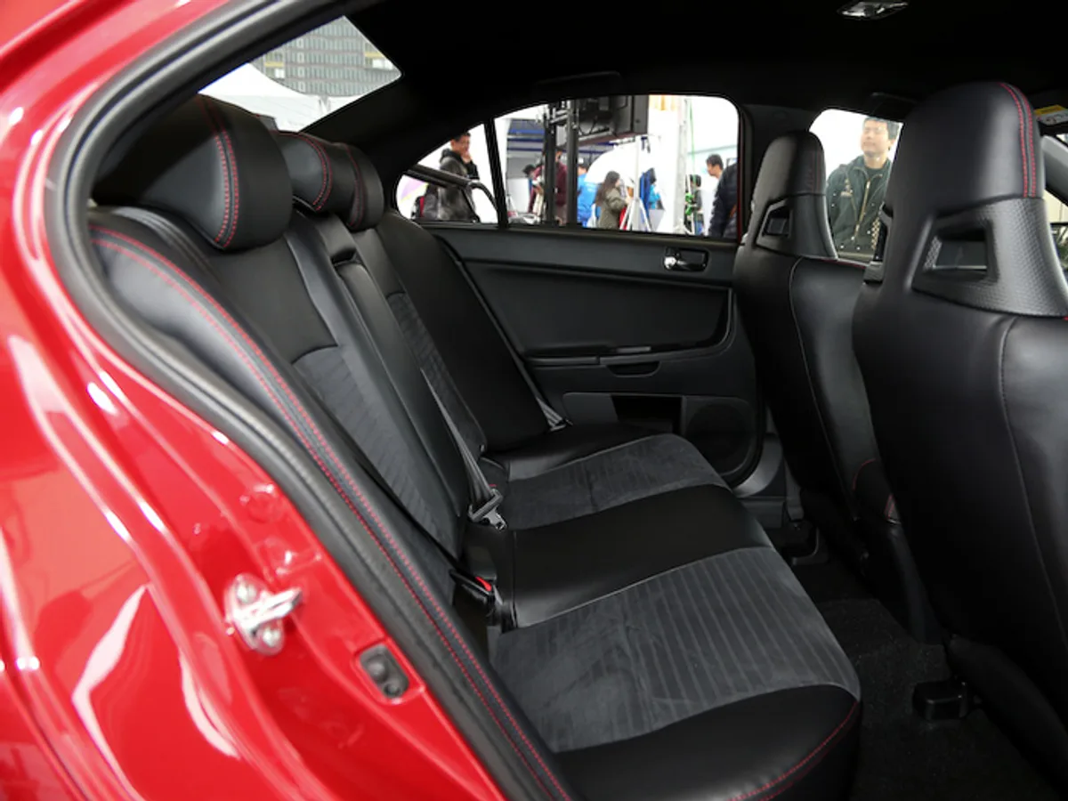 lancer-evolution-1114042015.jpg Mitsubishi представила «финальный» Lancer Evolution
